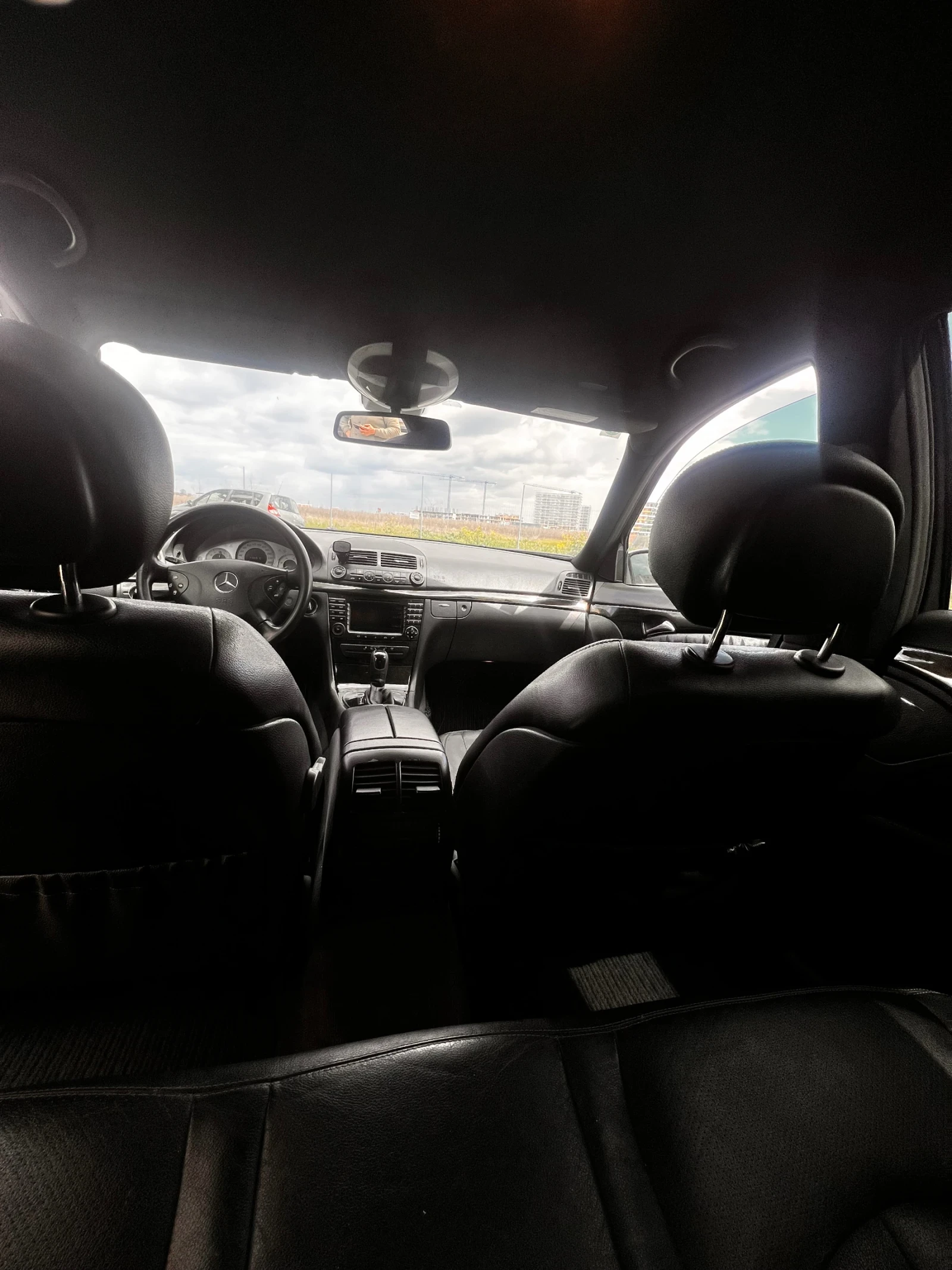 Mercedes-Benz E 280, снимка 11 - Автомобили и джипове - 54947477