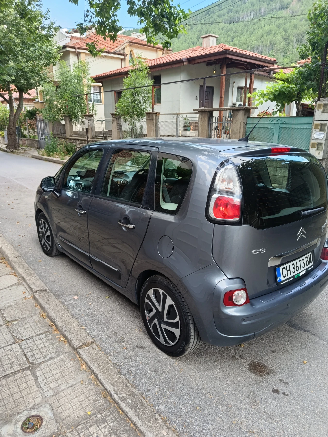 Citroen C3 Picasso, снимка 4 - Автомобили и джипове - 55190844