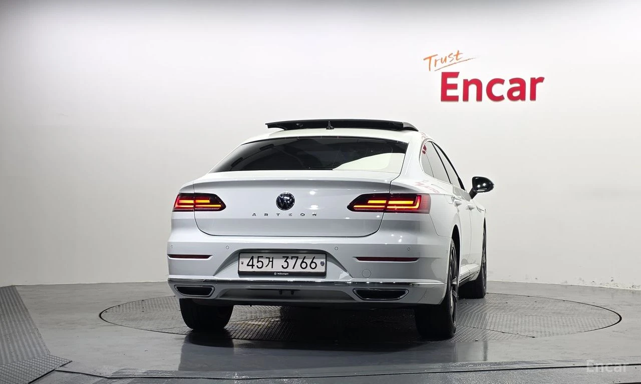 VW Arteon 2.0 TDI* PRESTIGE* МАСАЖ* 360* ОБДУХ* КРАЙНА ЦЕНА, снимка 3 - Автомобили и джипове - 55531006
