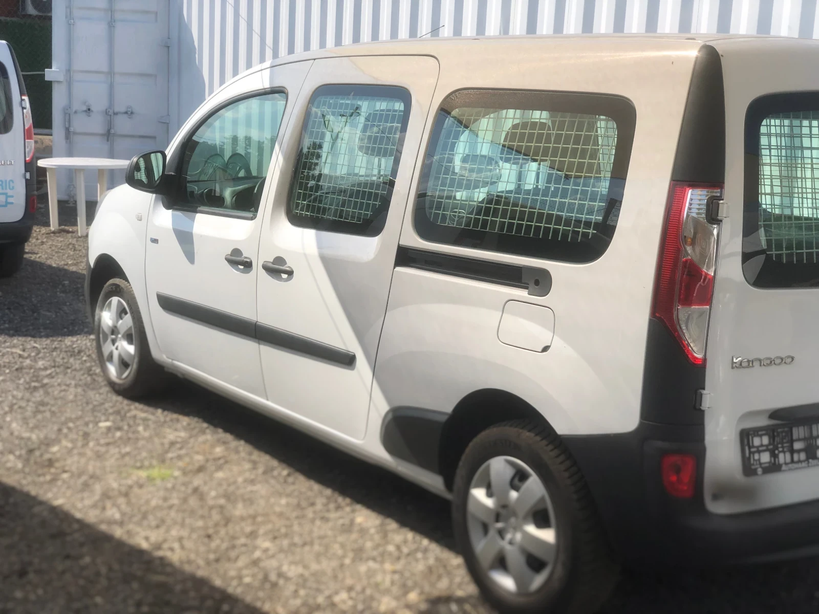Renault Kangoo ZE Maxi, снимка 13 - Автомобили и джипове - 55612981