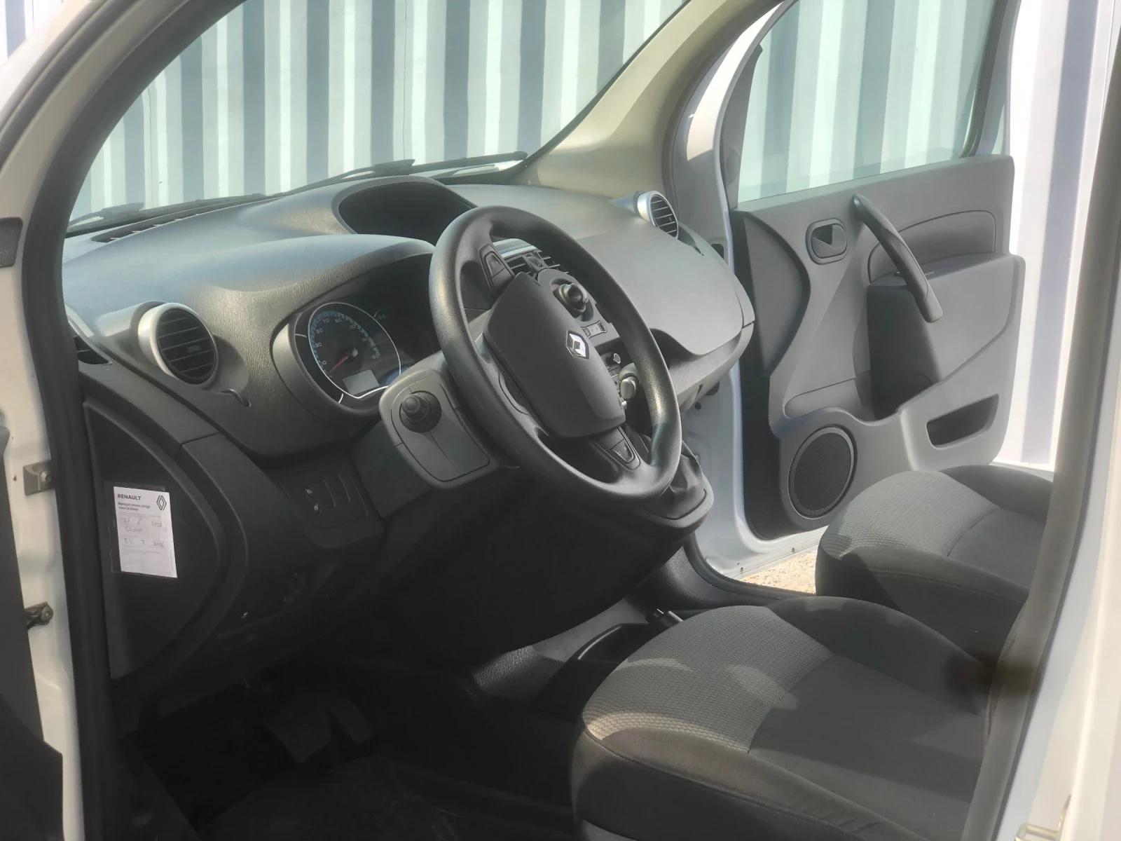 Renault Kangoo ZE Maxi, снимка 7 - Автомобили и джипове - 55612981