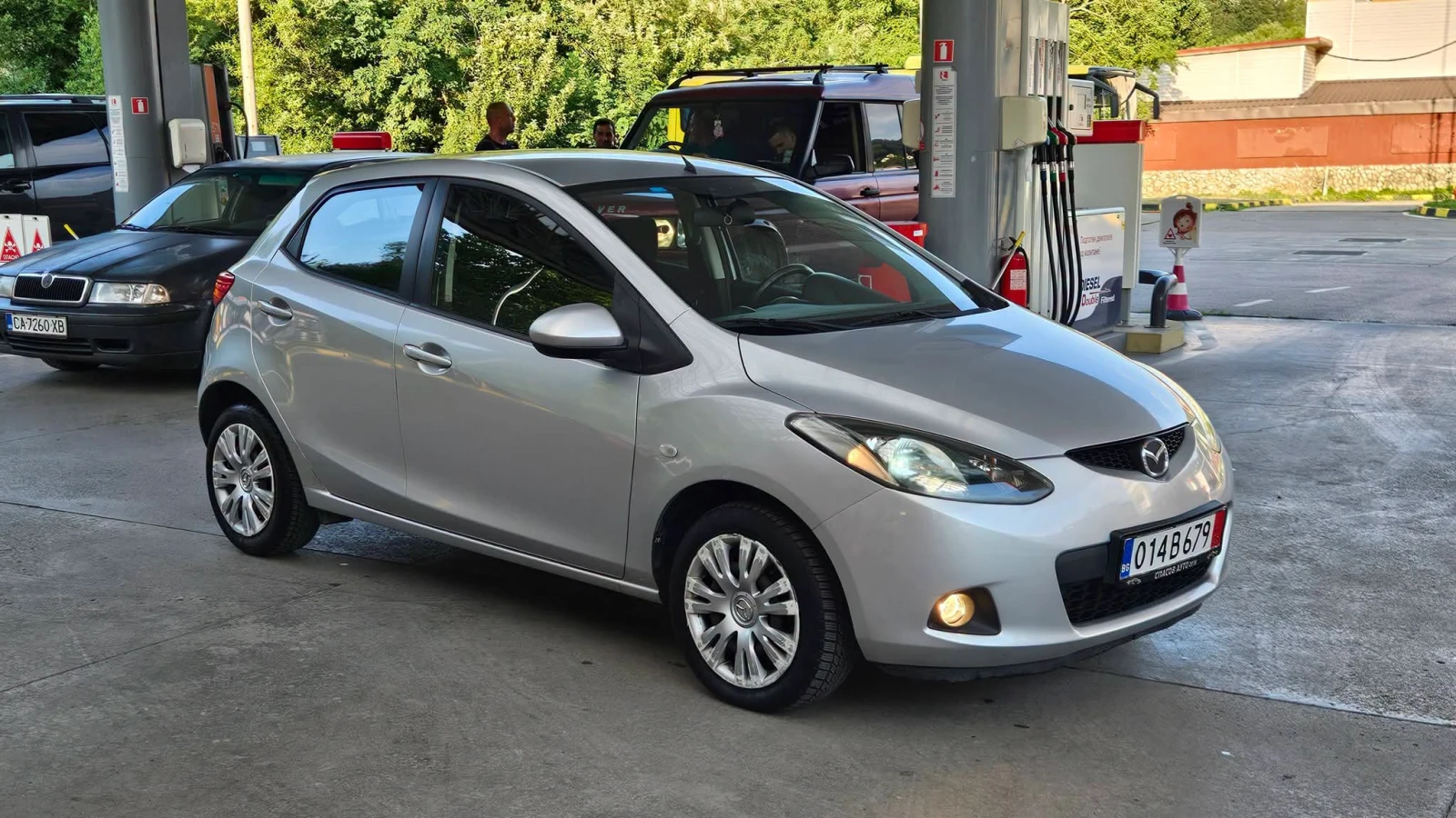 Mazda 2 1.4 Hdi KLIMA/TOP SUSTOQNIE, снимка 8 - Автомобили и джипове - 55806701