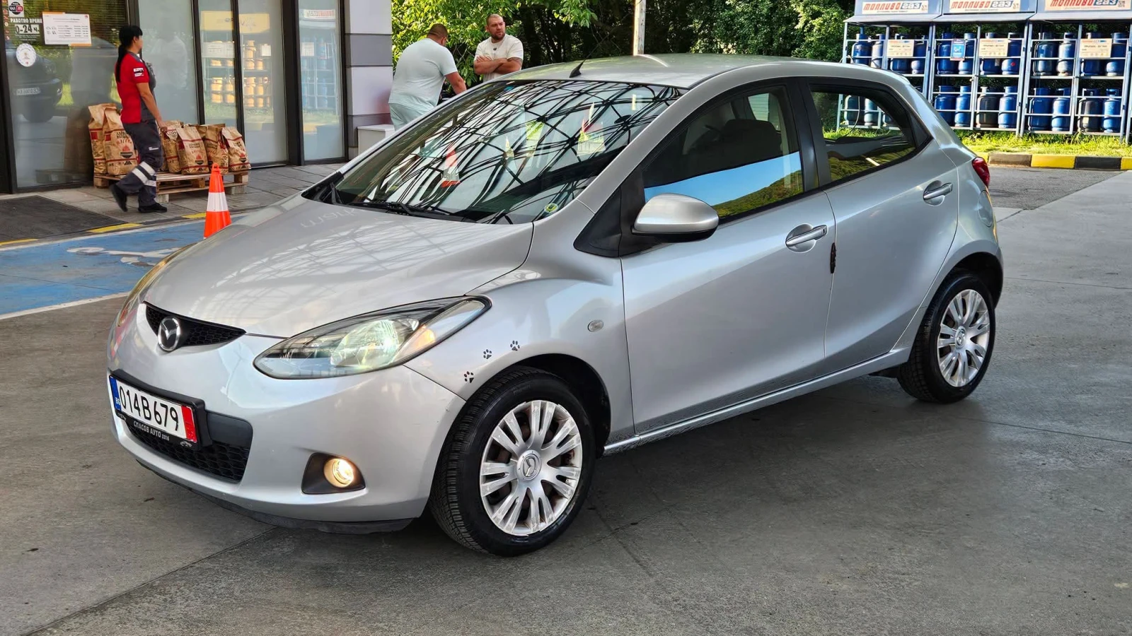 Mazda 2 1.4 Hdi KLIMA/TOP SUSTOQNIE, снимка 2 - Автомобили и джипове - 55806701