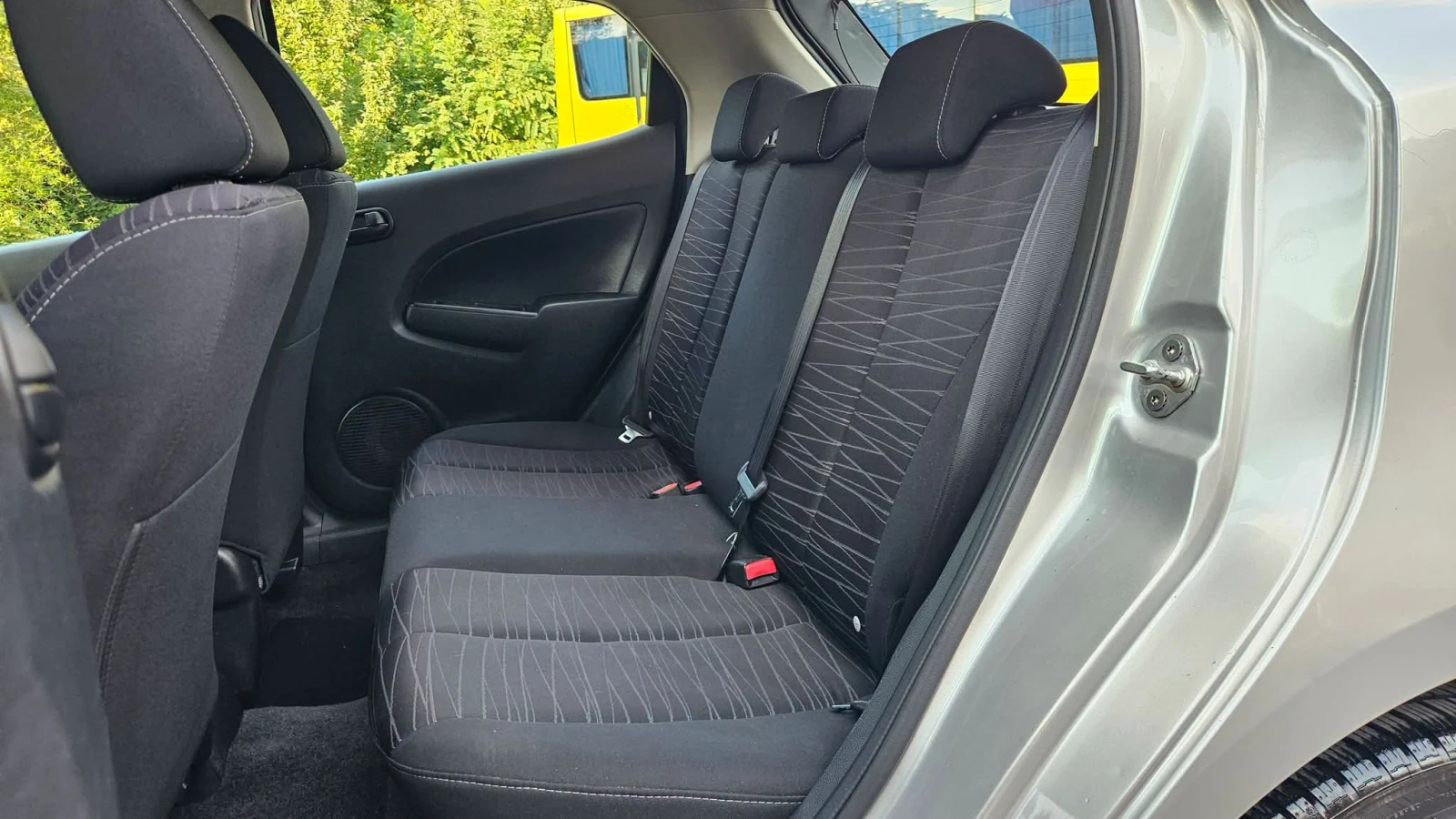 Mazda 2 1.4 Hdi KLIMA/TOP SUSTOQNIE, снимка 14 - Автомобили и джипове - 55806701