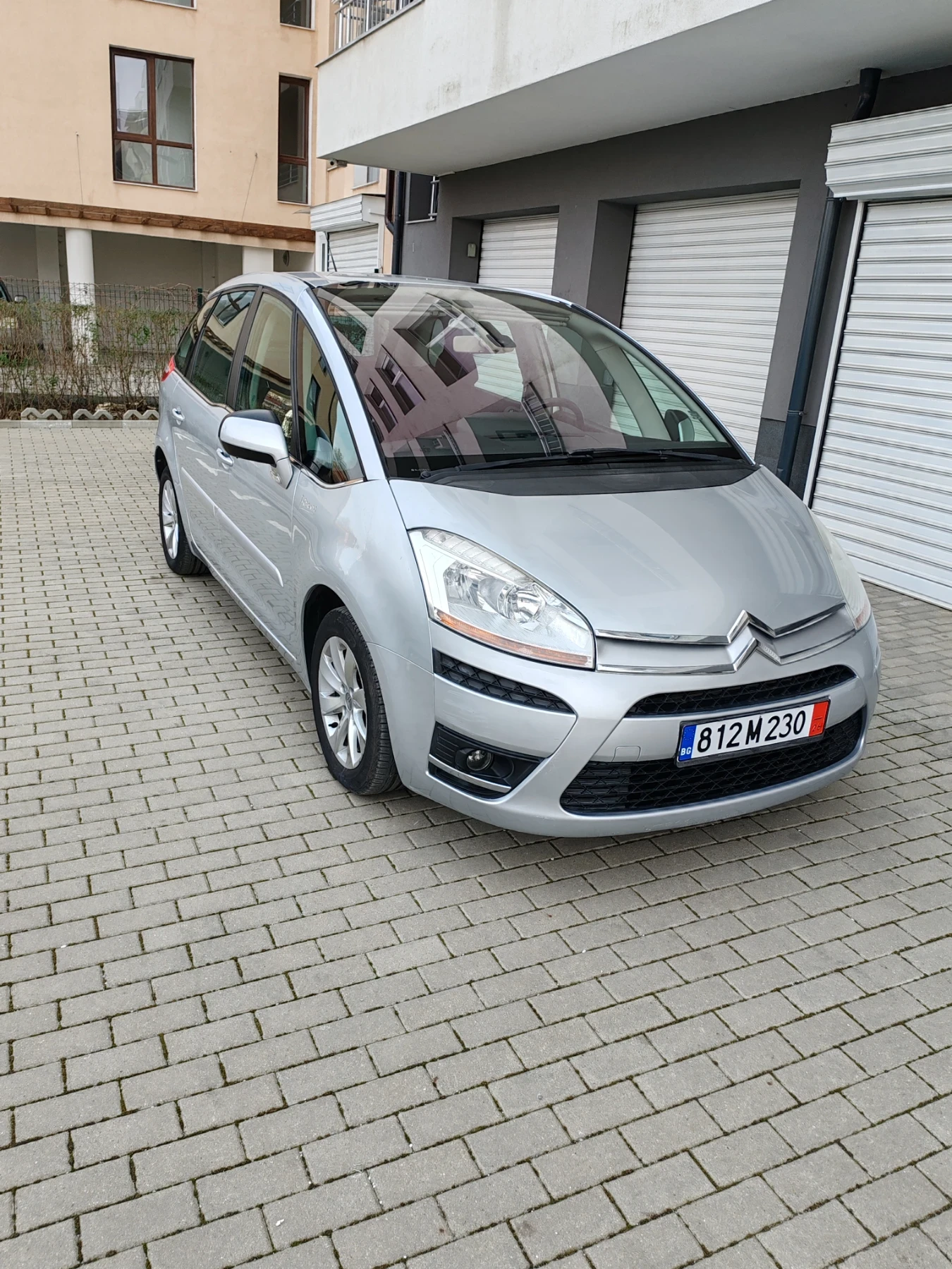 Citroen C4 Picasso, снимка 2 - Автомобили и джипове - 55827720
