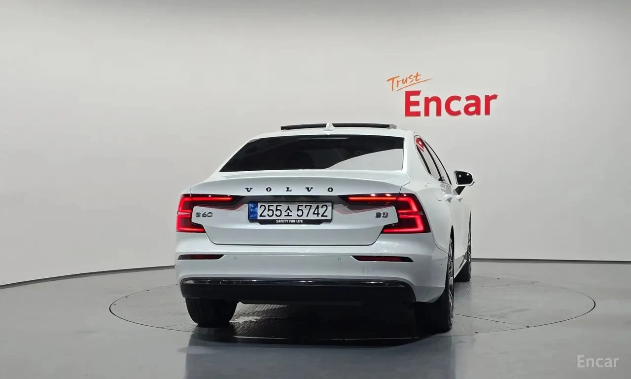 Volvo S60 B5| BOWERS| MASSAGE| HUD| ПАМЕТ| ОБДУХ| 360| PANO|, снимка 4 - Автомобили и джипове - 55871815