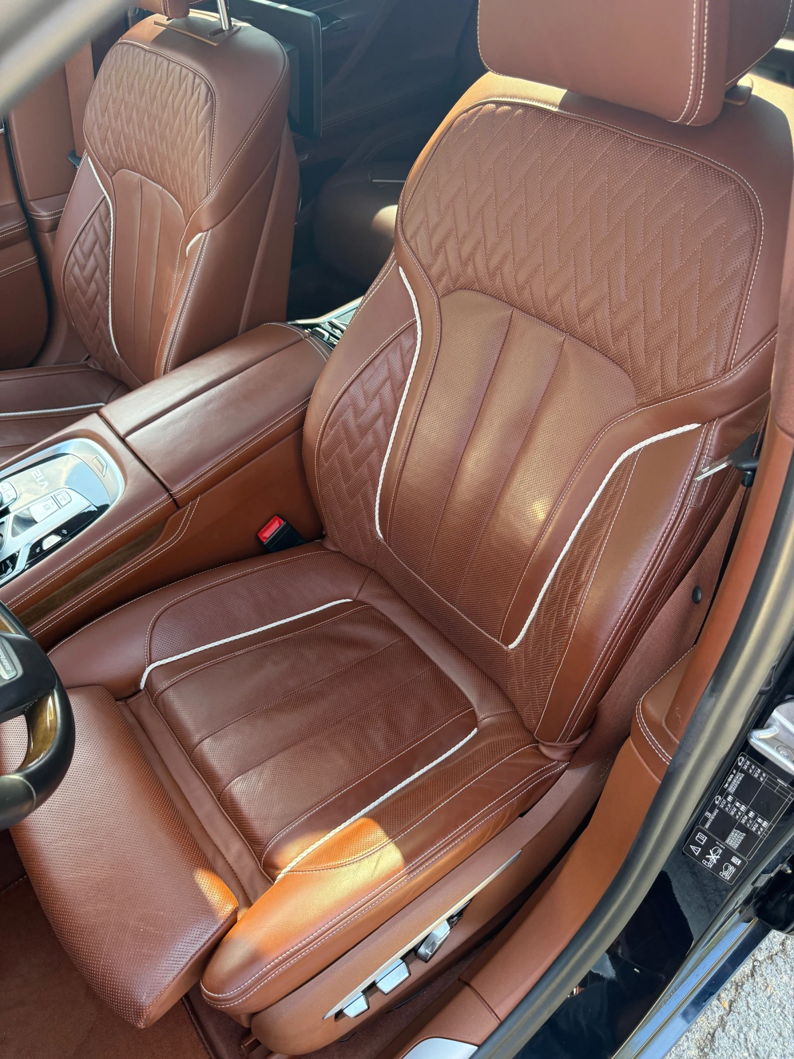 BMW 760 Li Individual Executive Skylounge BW, снимка 13 - Автомобили и джипове - 55895675