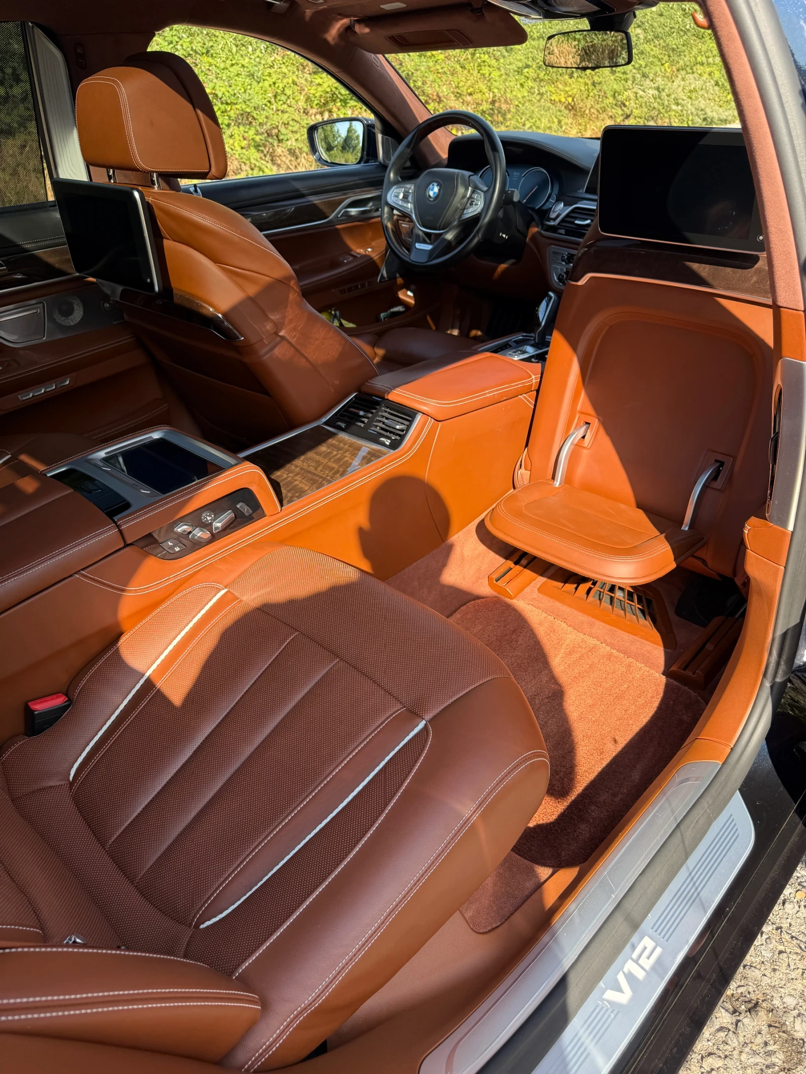 BMW 760 Li Individual Executive Skylounge BW, снимка 8 - Автомобили и джипове - 55895675