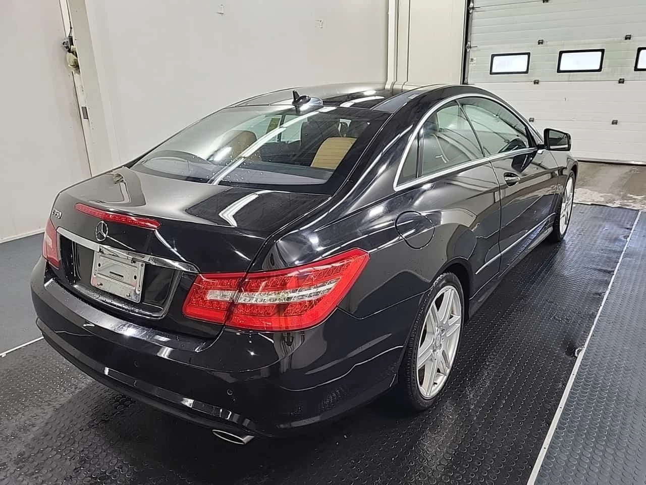 Mercedes-Benz E 350  Rwd / CARFAX / ��������� / �������� | Mobile.bg � ����������� 5