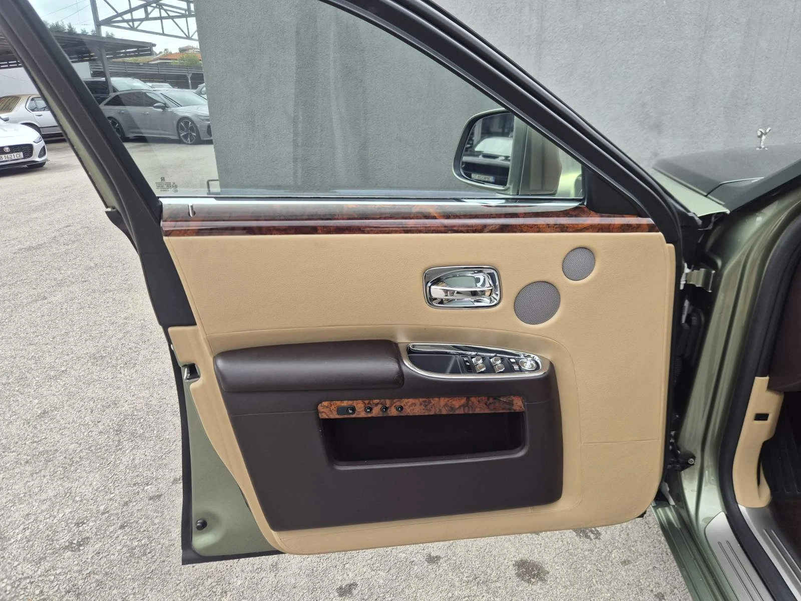 Rolls-Royce Ghost FACELIFT 6.6 V12, снимка 8 - Автомобили и джипове - 56565670