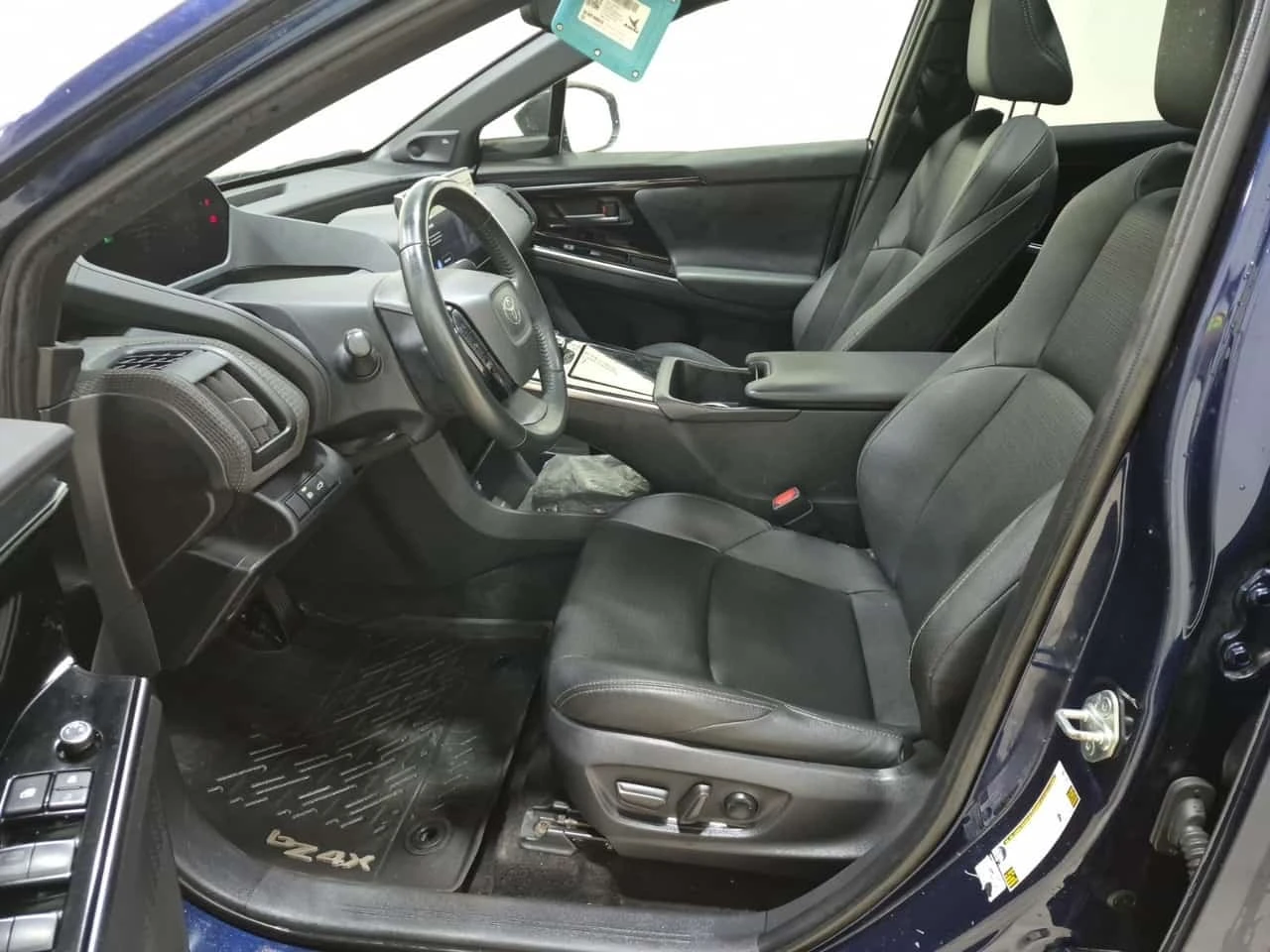 Toyota bZ4X * Awd Xle * ���������� ��� ������������ ������*  | Mobile.bg � ����������� 3