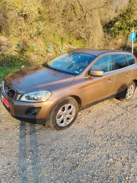 Volvo XC60 2.4 D5 AWD АВТОМАТ, снимка 3