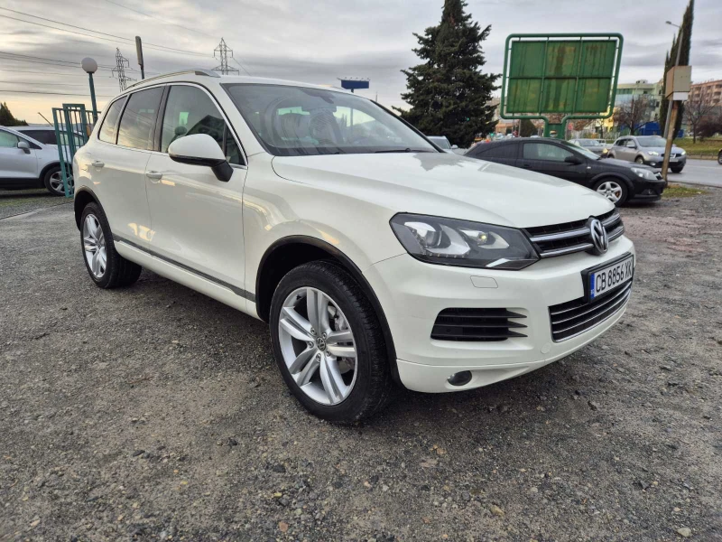 VW Touareg 3.0TDI , снимка 7 - Автомобили и джипове - 48315510