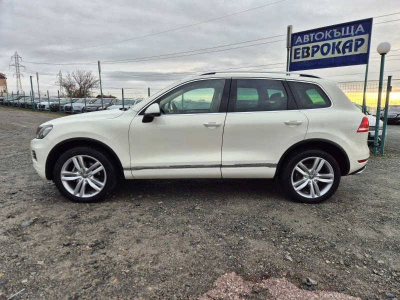 VW Touareg 3.0TDI , снимка 2 - Автомобили и джипове - 48315510