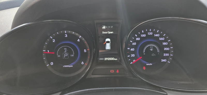 Hyundai Santa fe 2.2 CRDI 4x4 Premium, снимка 9 - Автомобили и джипове - 52679136