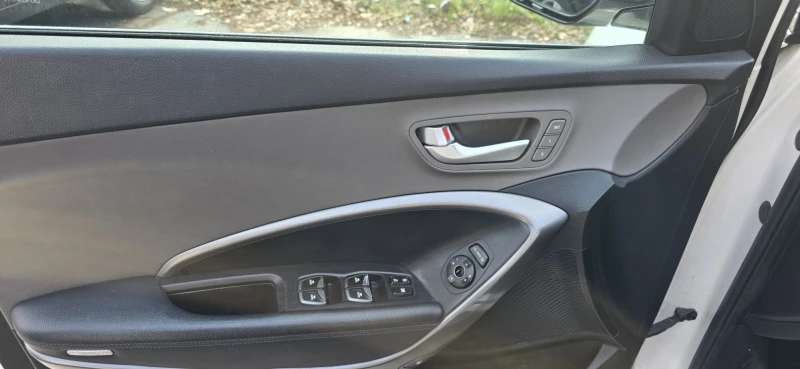Hyundai Santa fe 2.2 CRDI 4x4 Premium, снимка 5 - Автомобили и джипове - 52679136