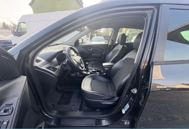 Hyundai IX35 2.0 Бензин внос Германия, снимка 13 - Автомобили и джипове - 53208072