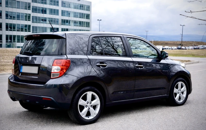 Toyota Urban Cruiser 1.4 D-4D 4x4, снимка 2 - Автомобили и джипове - 53507436