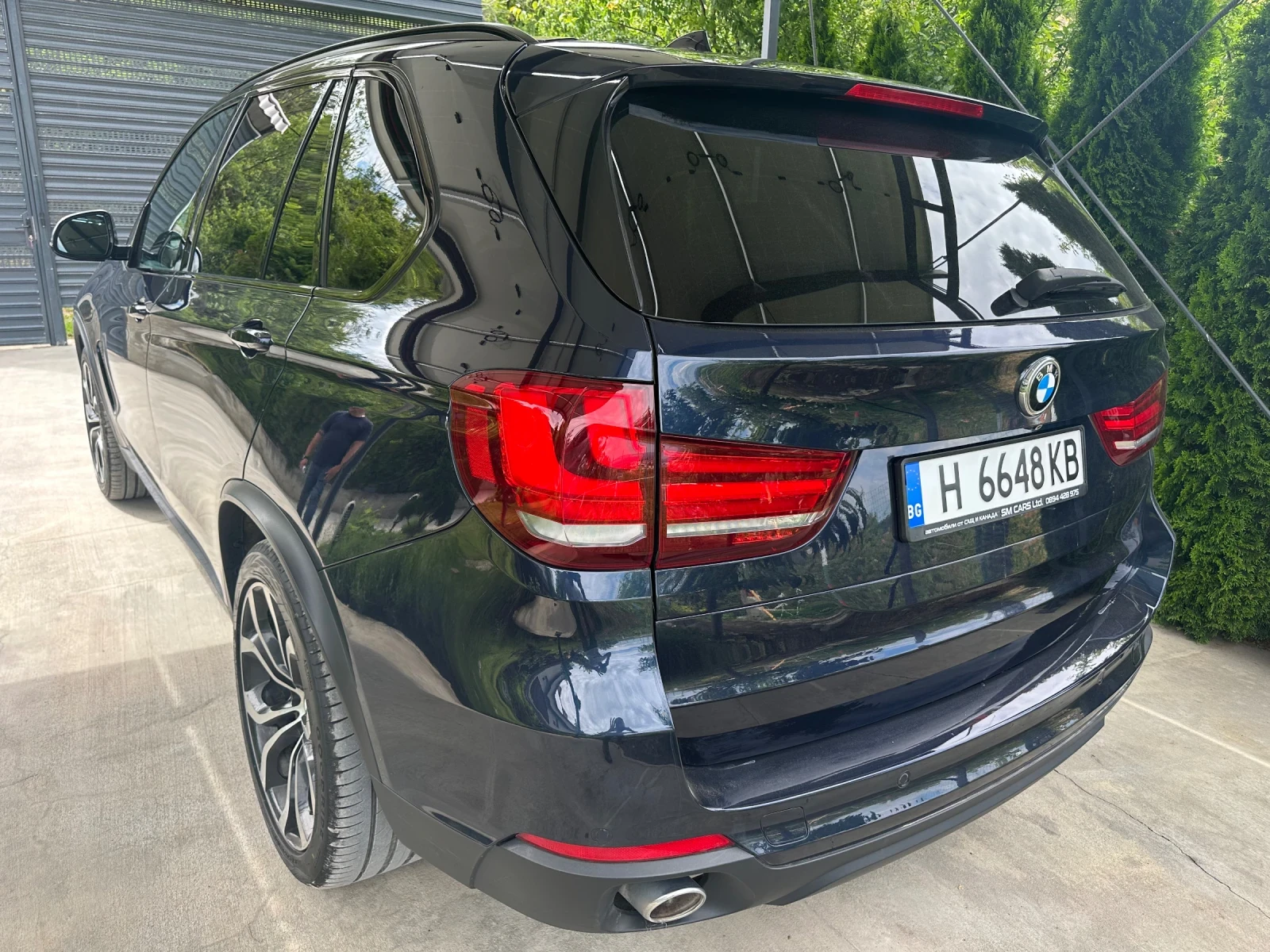 BMW X5 FULLED* KEYLESS* PANORAMA* F1* HEAD UP* SPORTPACK - изображение 4