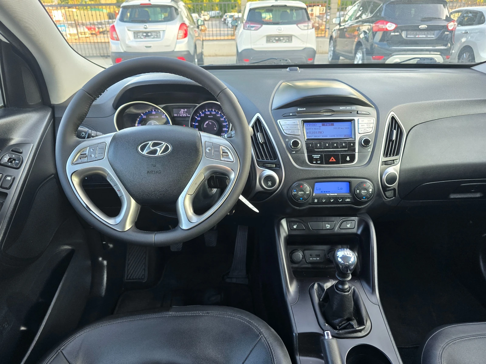 Hyundai IX35 1.7CRDI, Кожа, Подгрев, Само 112000км.! - изображение 10