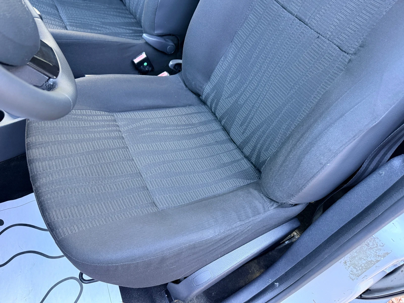 Dacia Duster 4x4* 1.5dCi* 110��* ������* ������ ��* ����� ����  | Mobile.bg � ����������� 14