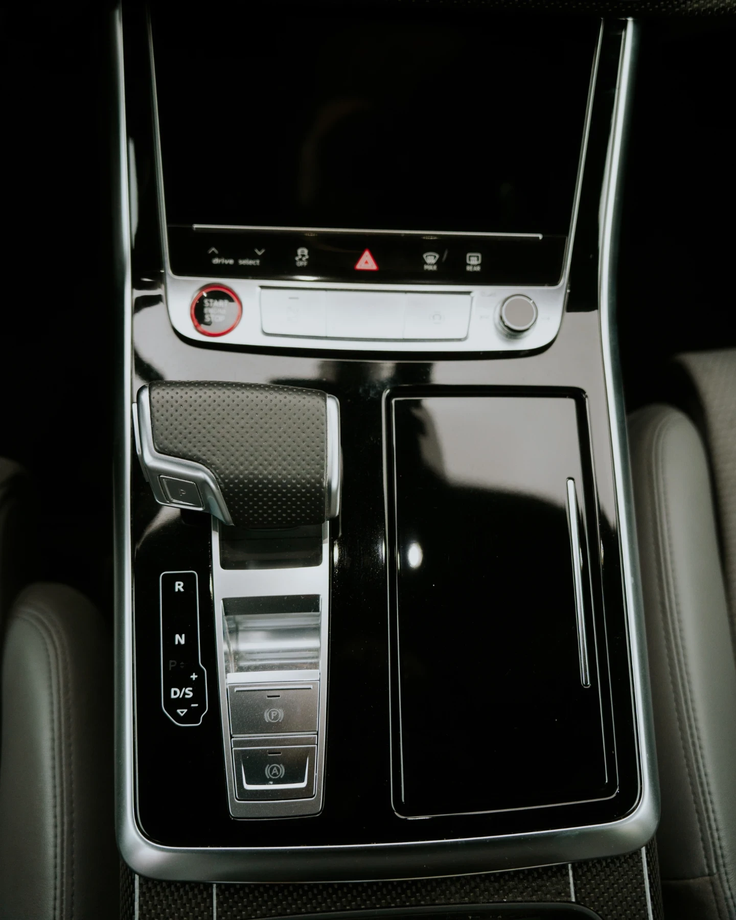 Audi SQ8 SQ8 4.0 TDI S-LINE, снимка 14 - Автомобили и джипове - 53247511