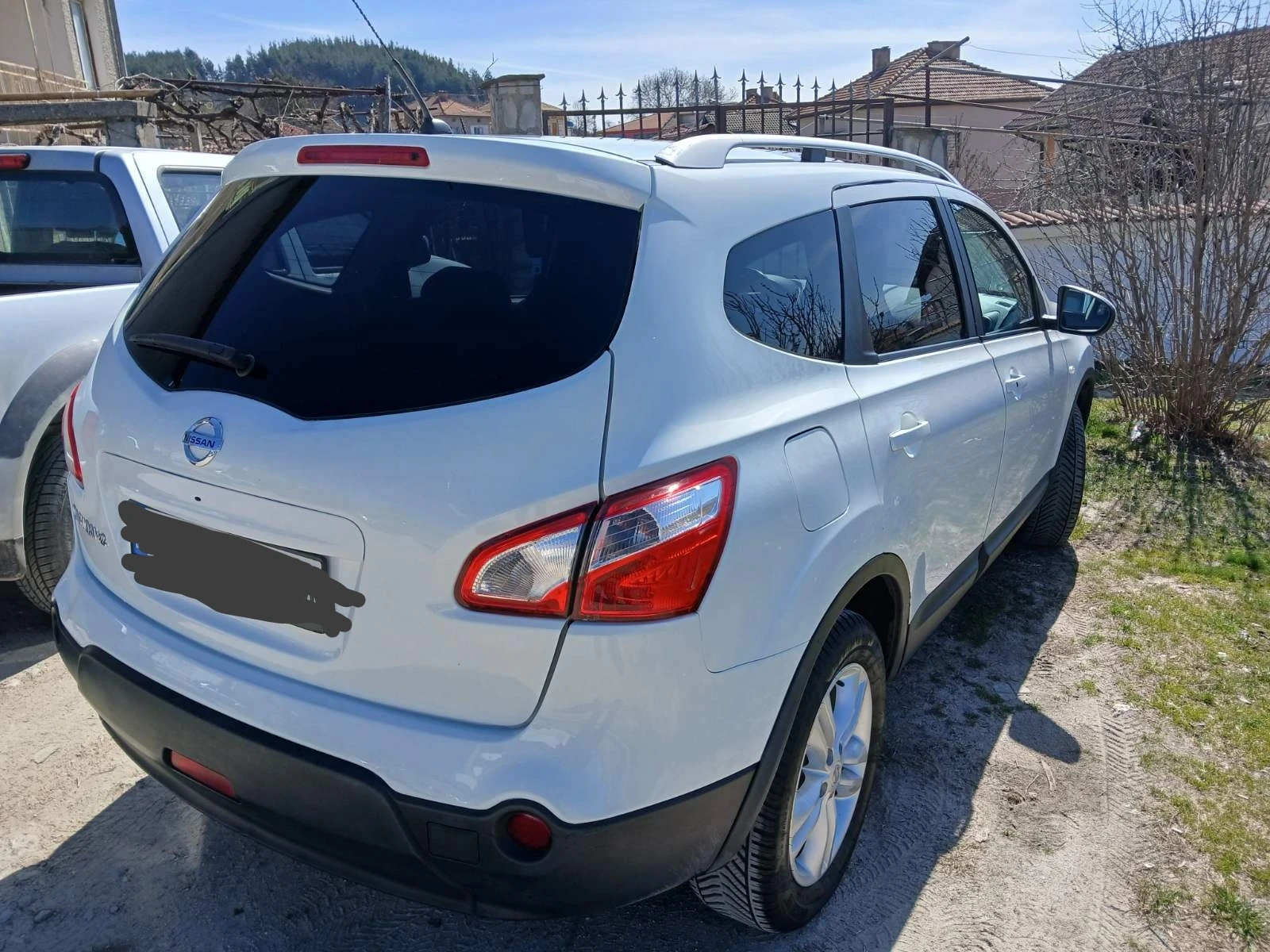 Nissan Qashqai, снимка 3 - Автомобили и джипове - 53839275