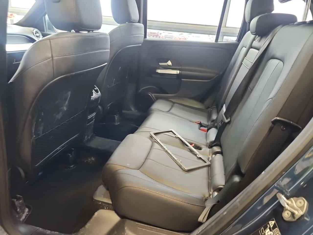 Mercedes-Benz GLB 250 4MATIC/ПАНОРАМА/АМБИЕНТНО, снимка 12 - Автомобили и джипове - 54064604