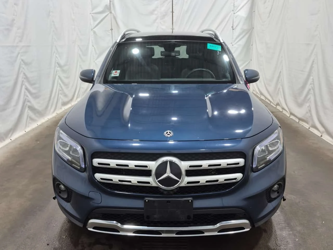 Mercedes-Benz GLB 250 4MATIC/ПАНОРАМА/АМБИЕНТНО, снимка 2 - Автомобили и джипове - 54064604