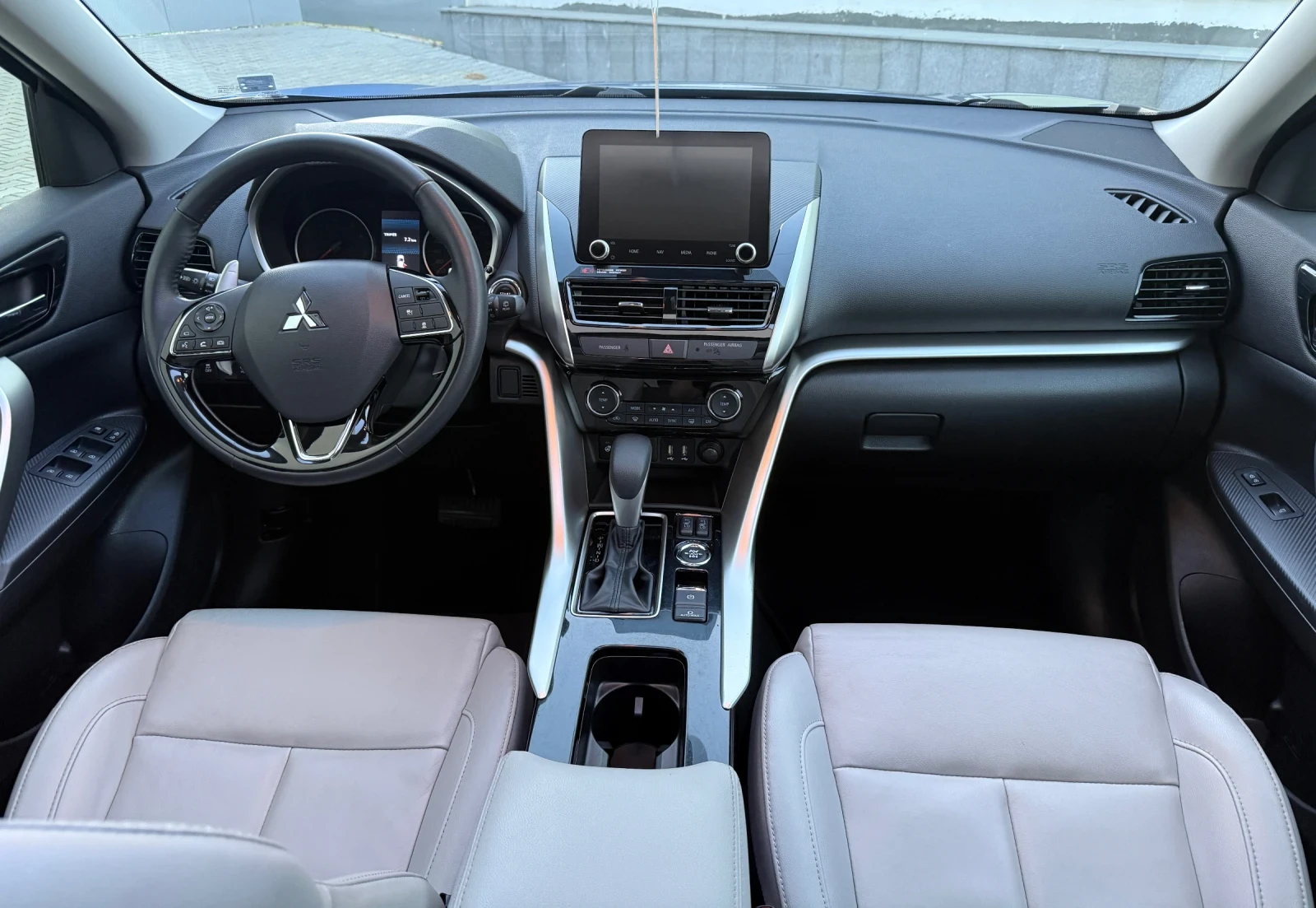 Mitsubishi Eclipse Cross 1.5T GT* 360камери* Дистроник* Keyless* , снимка 8 - Автомобили и джипове - 54444587