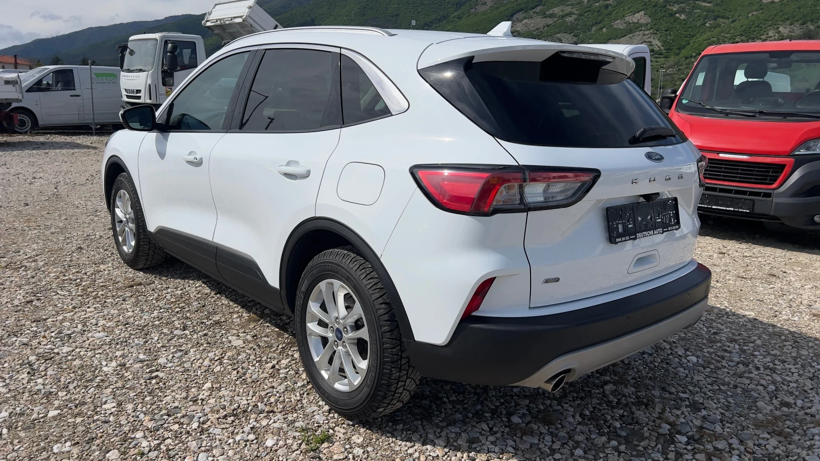 Ford Kuga 2.0 4x4 evro6 Camera Keyless Top Top, снимка 4 - Автомобили и джипове - 54542372
