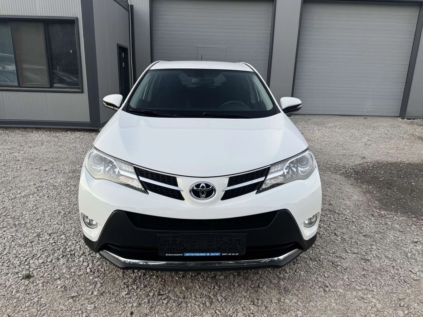 Toyota Rav4 2.0D4D* NAVI* LED* KAMERA* 2014G* TOP, снимка 2 - Автомобили и джипове - 56299730