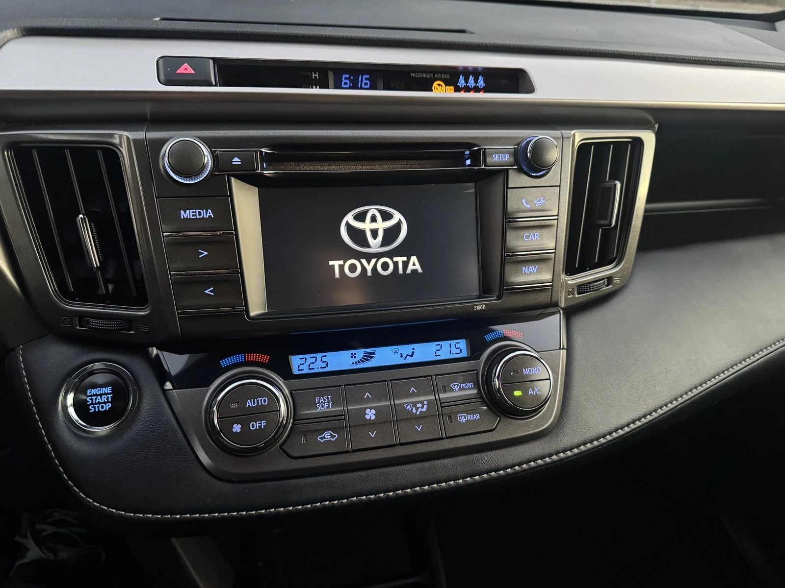 Toyota Rav4 2.0D4D* NAVI* LED* KAMERA* 2014G* TOP, снимка 13 - Автомобили и джипове - 56299730