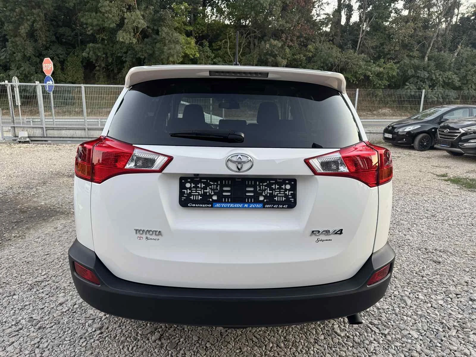 Toyota Rav4 2.0D4D* NAVI* LED* KAMERA* 2014G* TOP, снимка 6 - Автомобили и джипове - 56299730