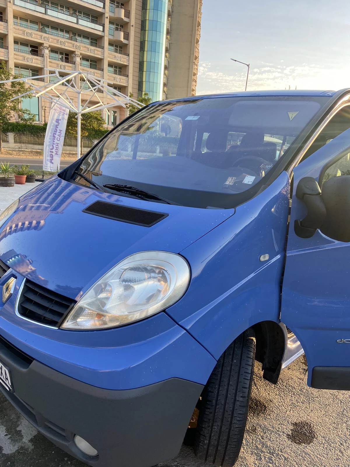 Renault Trafic, снимка 7 - Бусове и автобуси - 54282691