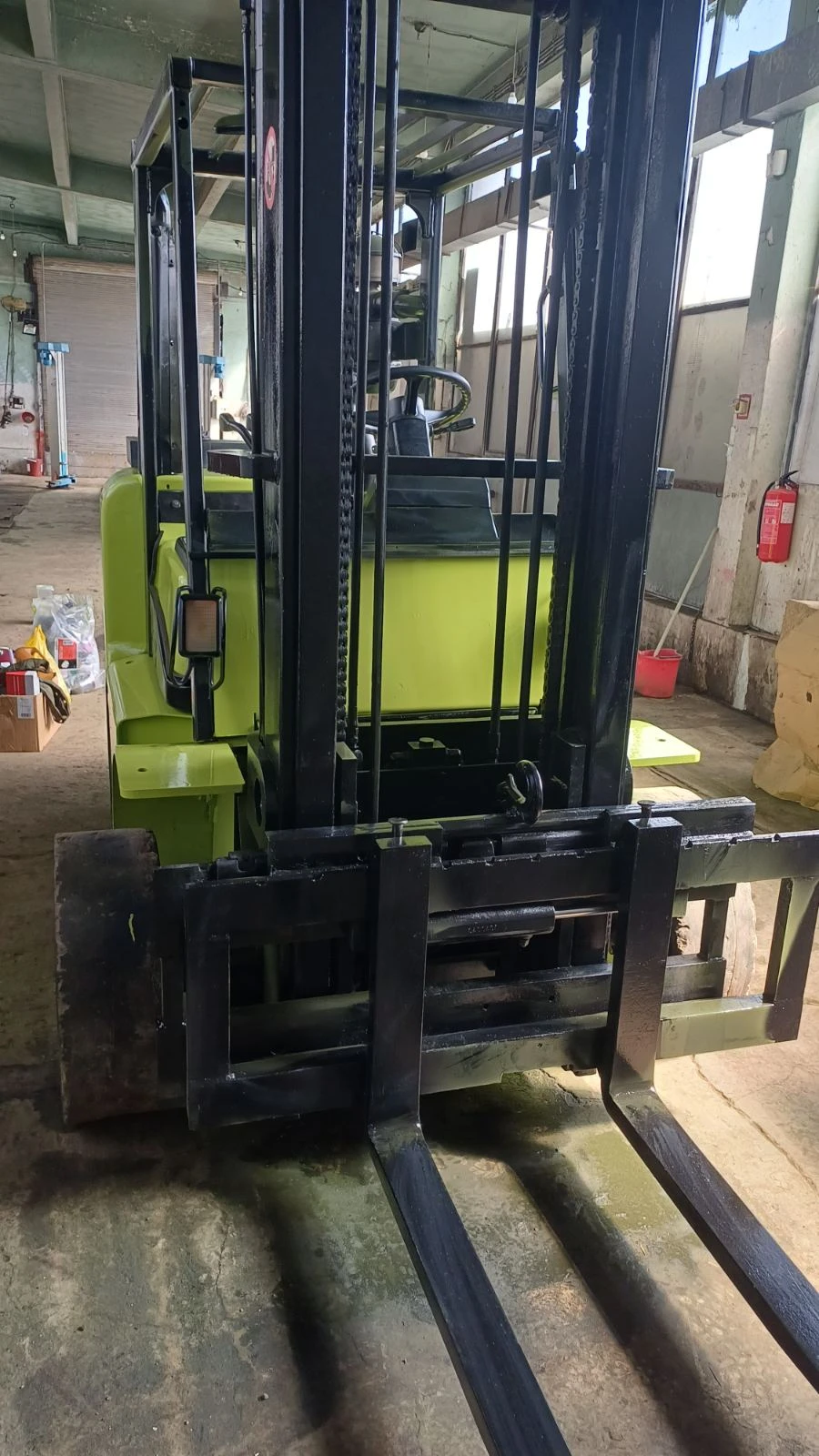 Мотокар Clark 40D, снимка 3 - Индустриална техника - 54144362