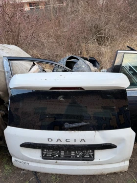 Dacia Jogger 2021г заден капак със забележка, снимка 2