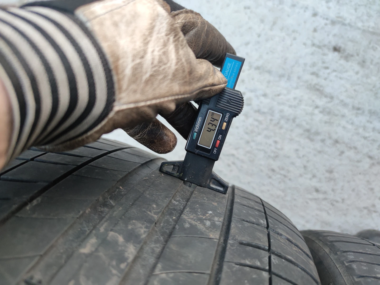  275/40R18 | Mobile.bg   4