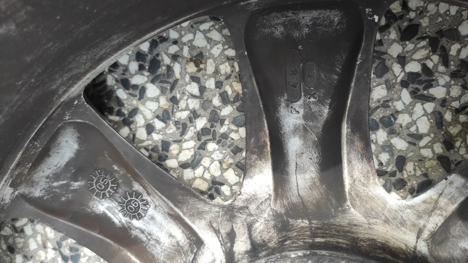 ������ | Mobile.bg � ����������� 13