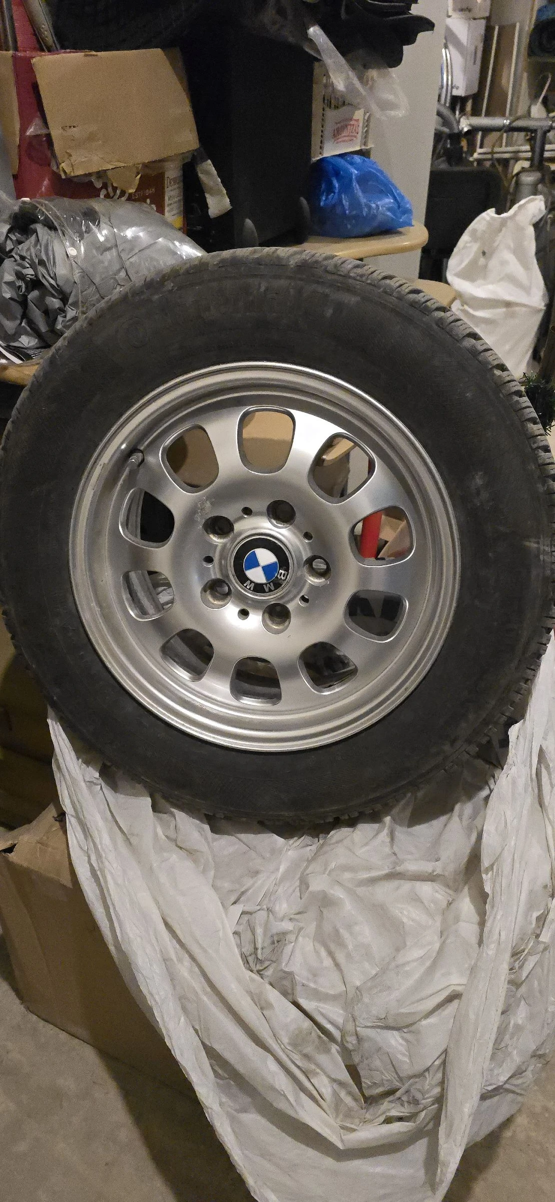 ���� � ������ 195/65R15 �� BMW | Mobile.bg � ����������� 1