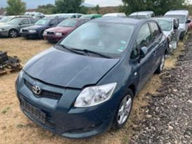 Toyota Auris 1.6i,124кс.,Автоматик, снимка 1