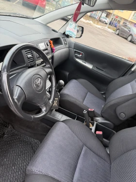 Toyota Corolla verso 2.0 D4D, снимка 10