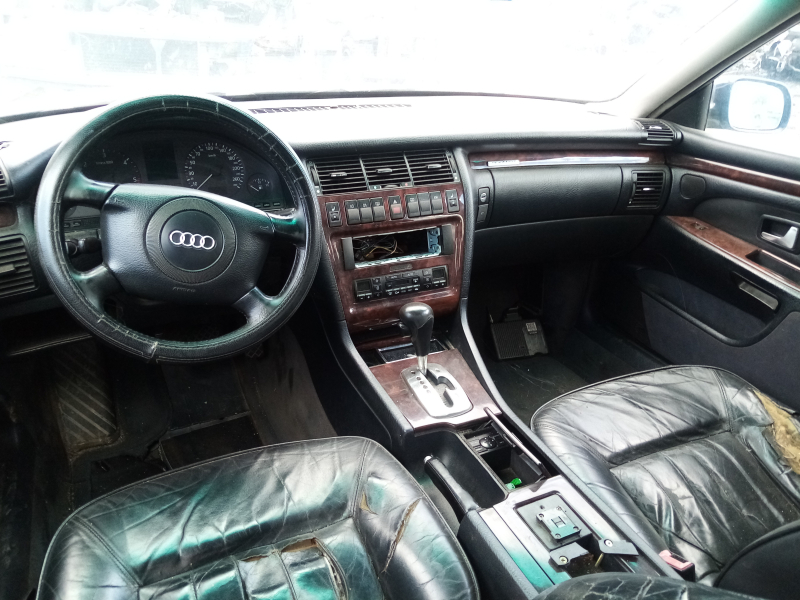 Audi A8, снимка 5 - Автомобили и джипове - 37977596