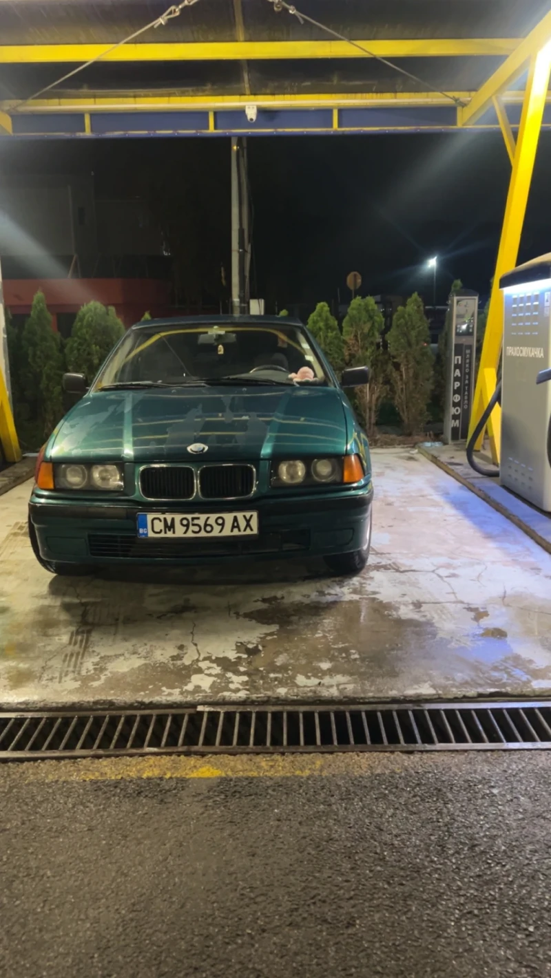 BMW 318, снимка 5 - Автомобили и джипове - 47299891