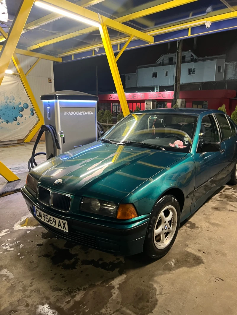 BMW 318, снимка 1 - Автомобили и джипове - 47299891