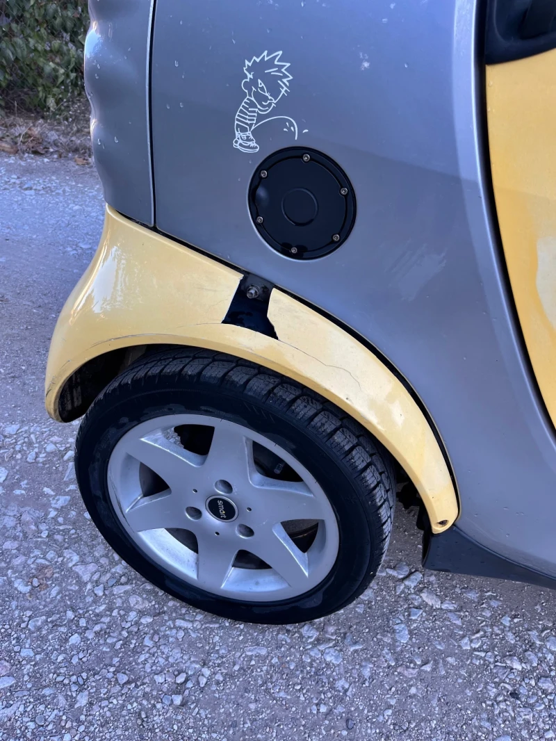 Smart Fortwo, снимка 7 - Автомобили и джипове - 47739300