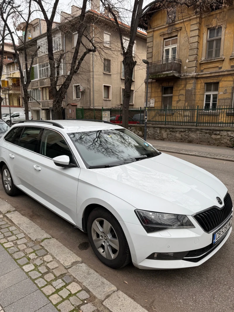 Skoda Superb, снимка 1 - Автомобили и джипове - 48588562