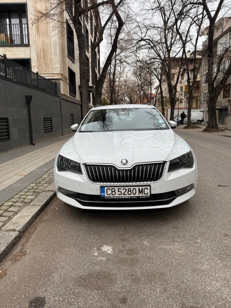 Skoda Superb, снимка 9 - Автомобили и джипове - 48588562