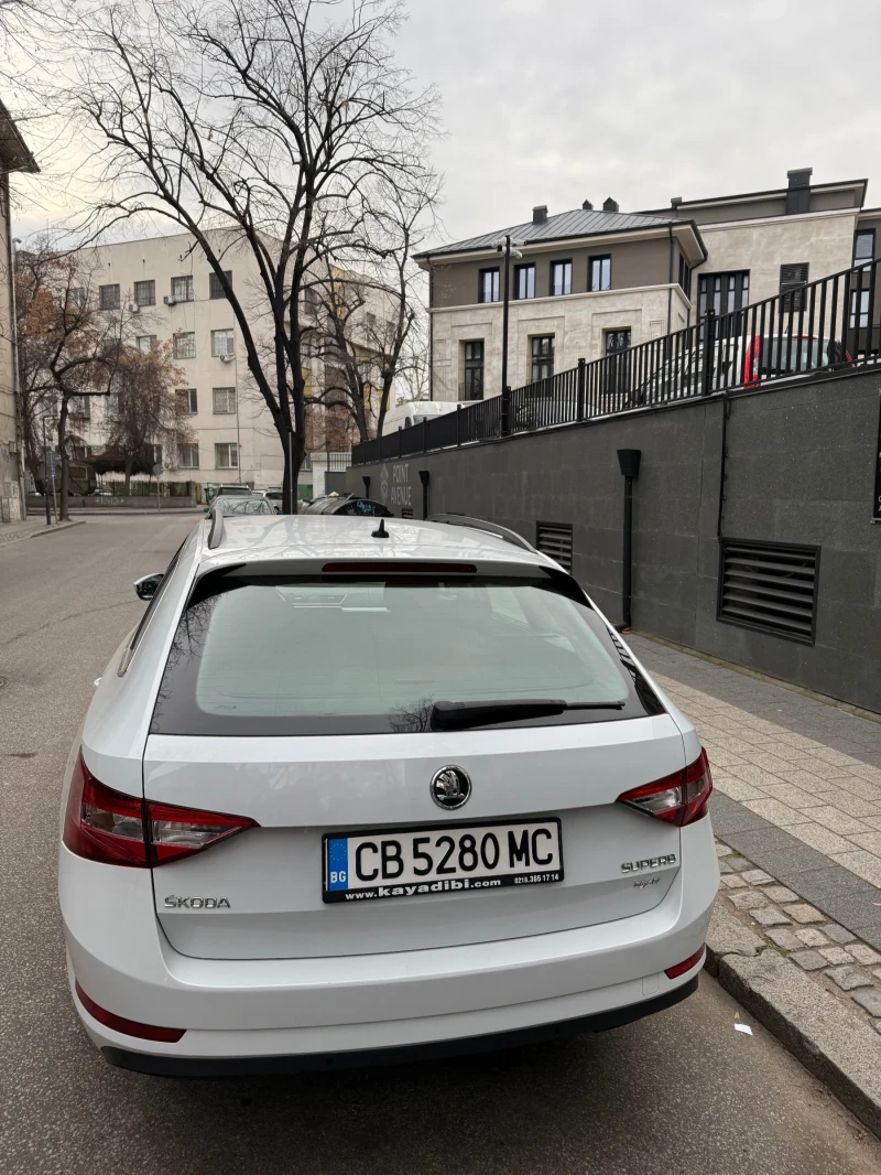 Skoda Superb, снимка 3 - Автомобили и джипове - 48588562