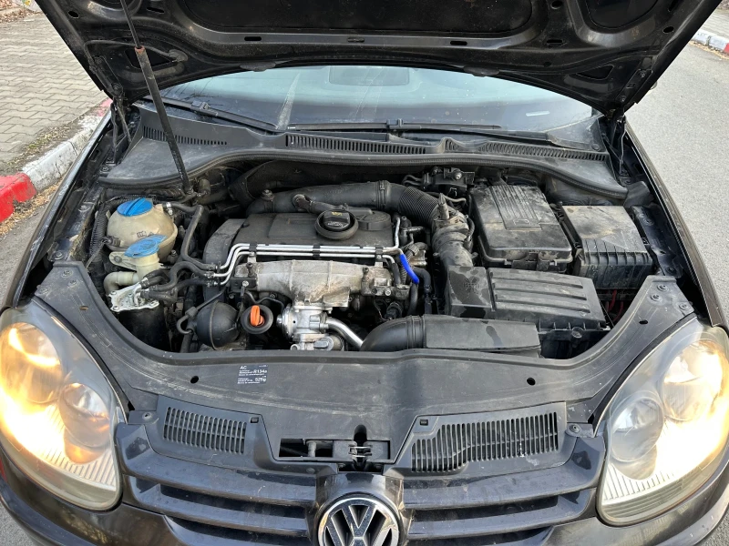 VW Golf 2.0 TDI, снимка 14 - Автомобили и джипове - 49465327